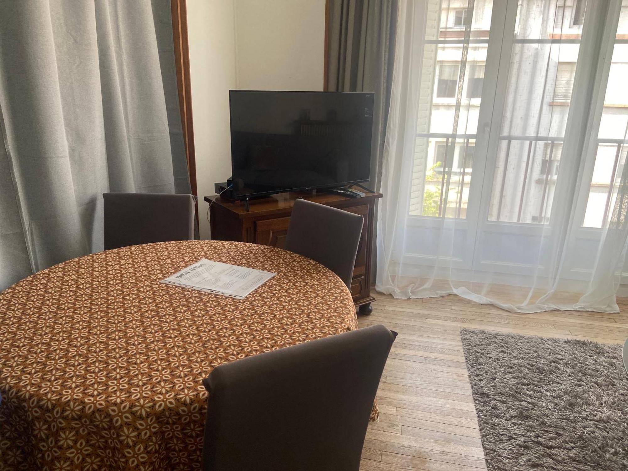 Appartement Spacieux Cosy Centre Epinal !!! Ngoại thất bức ảnh